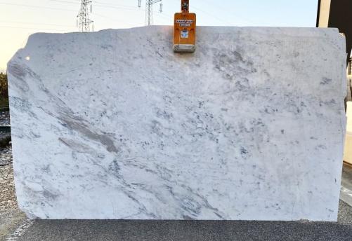 Supply polished slabs 0.8 cm in natural marble VOLAKAS TL0007. Detail image pictures 